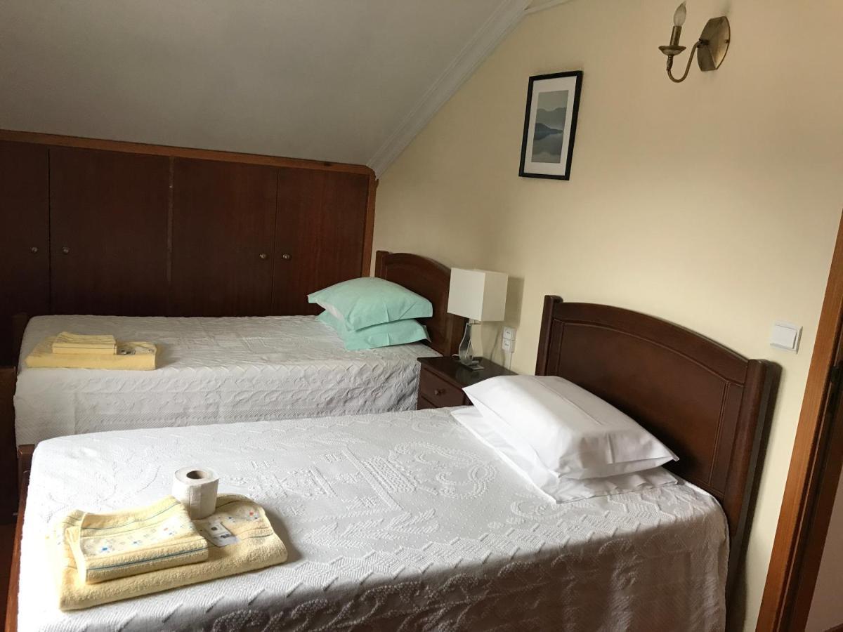Casa Largo Do Cruzeiro Bed & Breakfast Peso da Regua Bagian luar foto